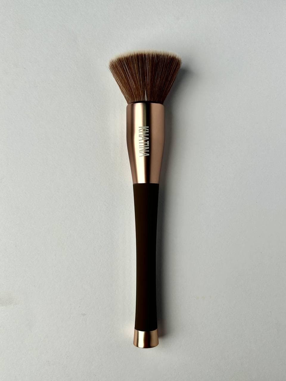 FOUNDATION BRUSH