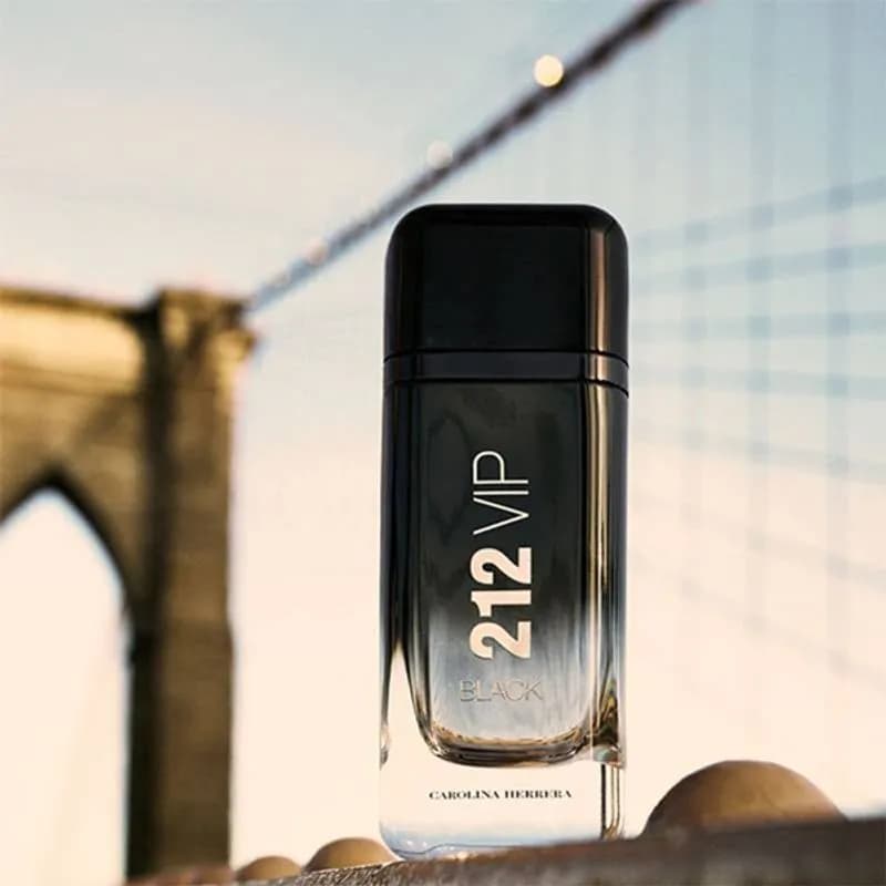 Carolina Herrera 212 VIP Black EDP 100 ml