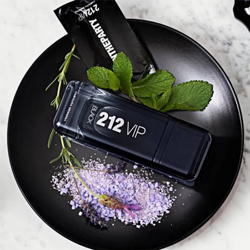 Carolina Herrera 212 VIP Black EDP 100 ml