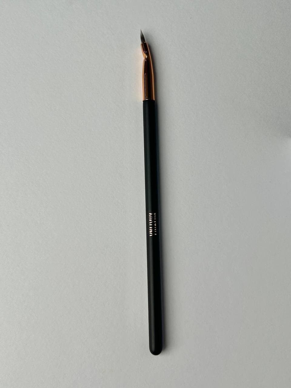 PRECISE EYELINER BRUSH